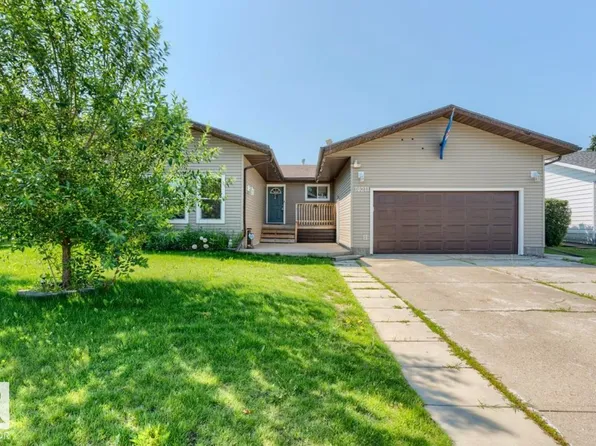 10211 95th Ave, Morinville, AB T8R 1E9
