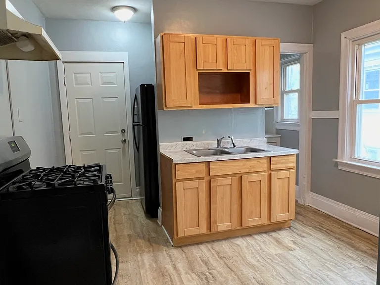 401-03 Ellis St #2 — Photo 7