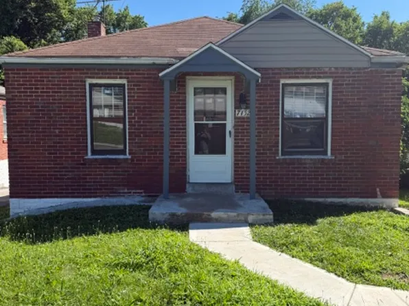 7152 Dawson Pl, Saint Louis, MO 63136
