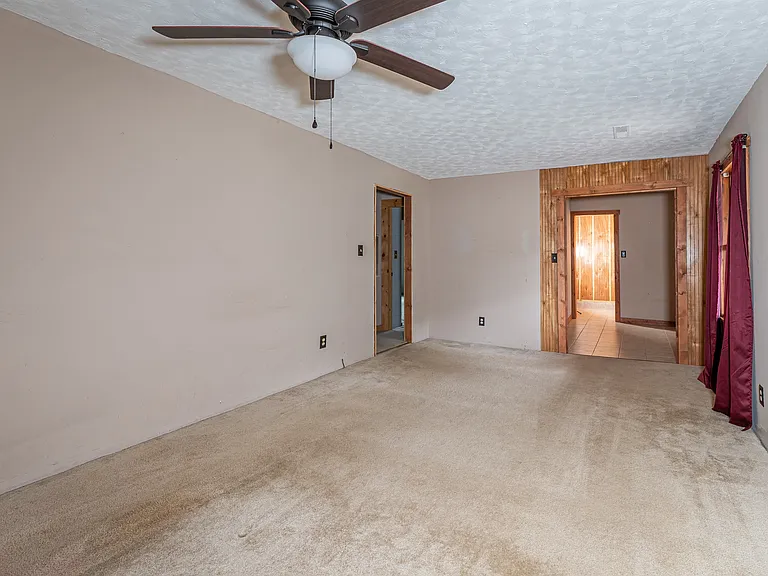460 Lansing Edmond Rd — Photo 9