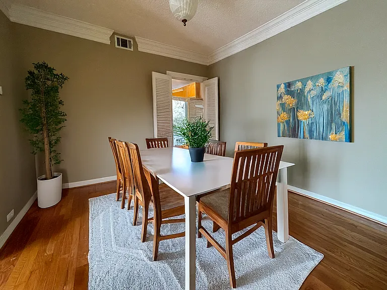 907 S Hanley Rd #7 — Photo 7
