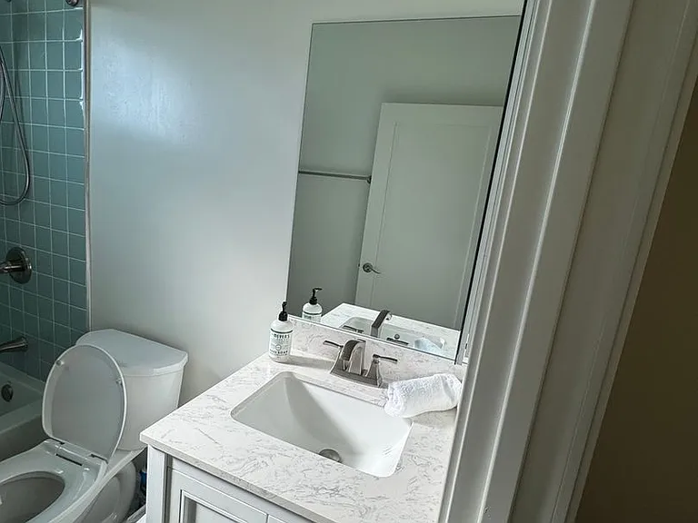 10916 Arleta Ave — Photo 22