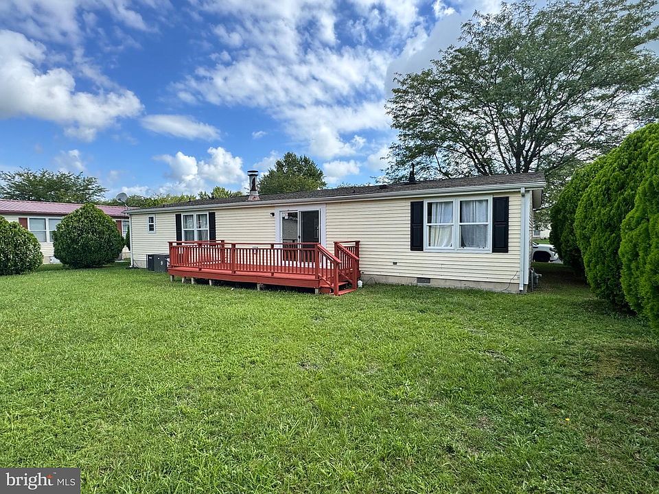 1st image of 56 Primrose Dr E