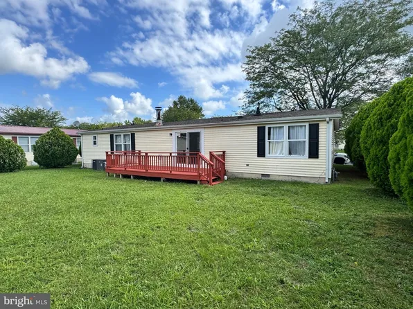 56 Primrose Dr E, Dover, DE 19901