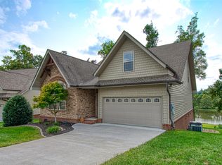 8321 Shoregate Ln, Knoxville, TN 37938