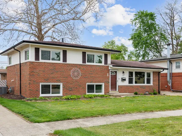 90 Peyton Dr, Chicago Heights, IL 60411