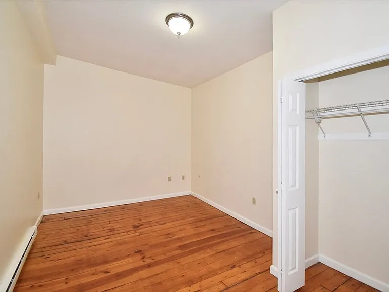 181 Chestnut St #2 — Photo 5