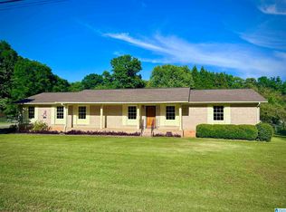 1101 Sugarloaf Ln, Anniston, AL 36207