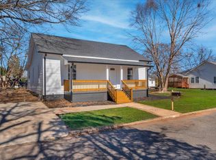 4 20th St, Greer, SC 29651