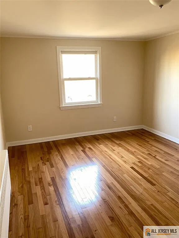 1 bed, 1.0 bath, $1,100 — Photo 2