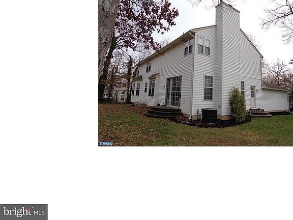 2nd image of 1621 Woodland Dr