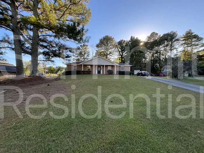 2 bed, 1.0 bath, 1113 sqft, $1,445 — Photo 1
