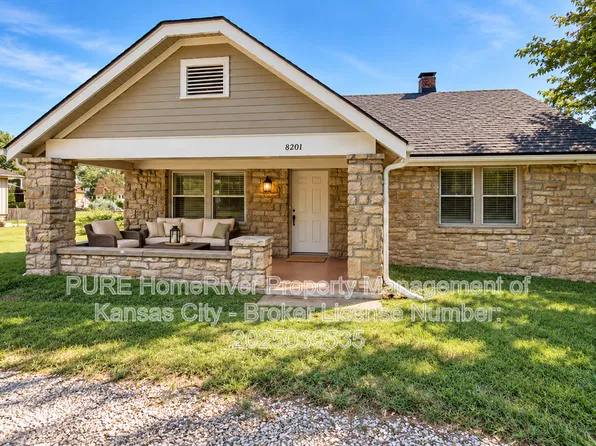 8301 E 55th St, Kansas City, MO 64129