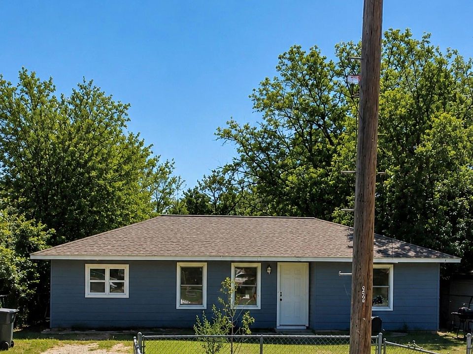 1st image of 2400 Connor Ave