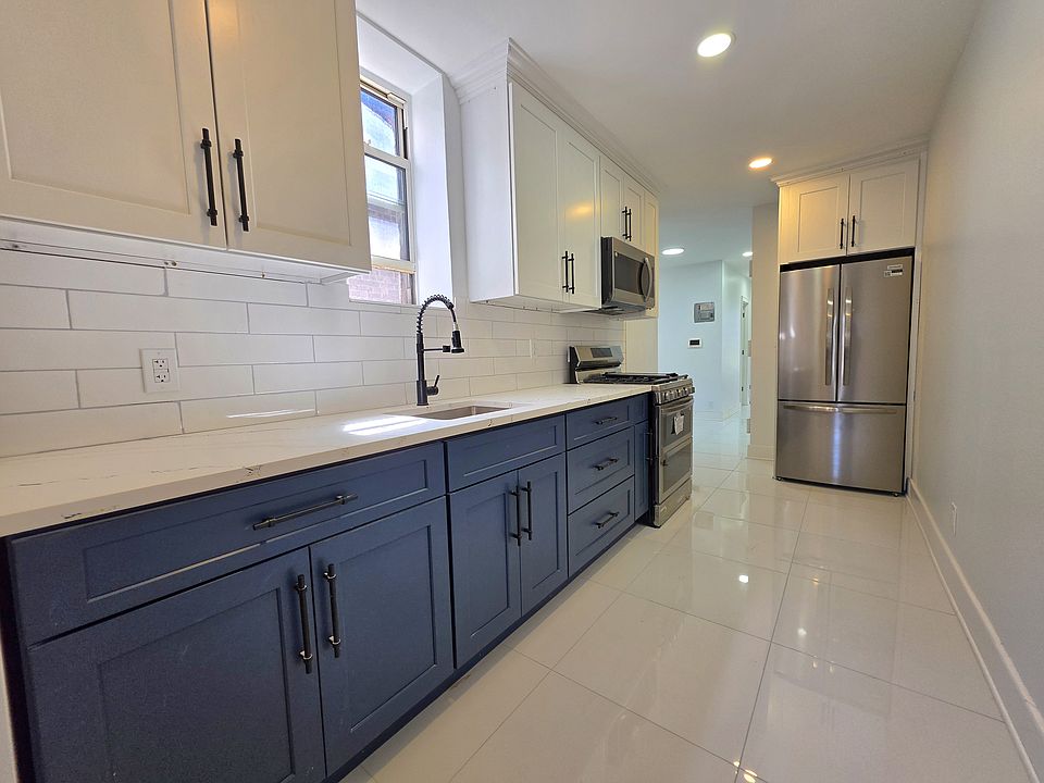 1st image of 315 Chauncey St #3R