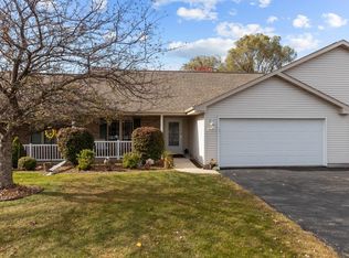 2765 Havenwood Dr UNIT E, Oshkosh, WI 54904