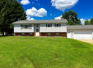 200 Helen Rd SW, Pataskala, OH 43062