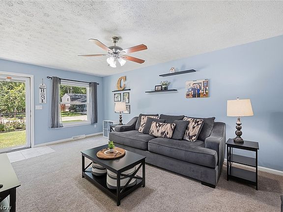 3rd image of 5487 Main Ave