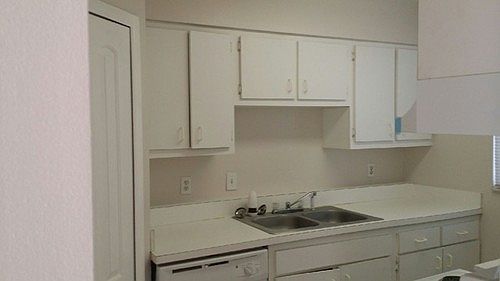 2nd image of 833 Sky Lake Cir APT B