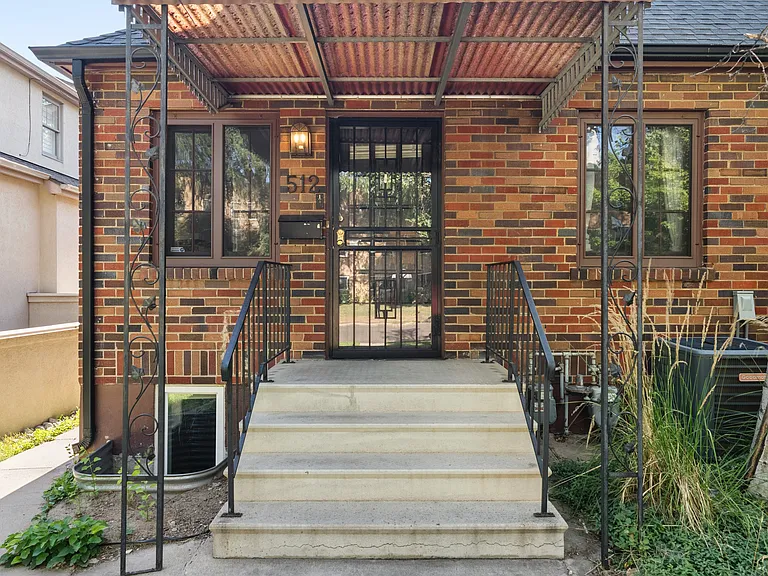 512 Jackson St — Photo 3