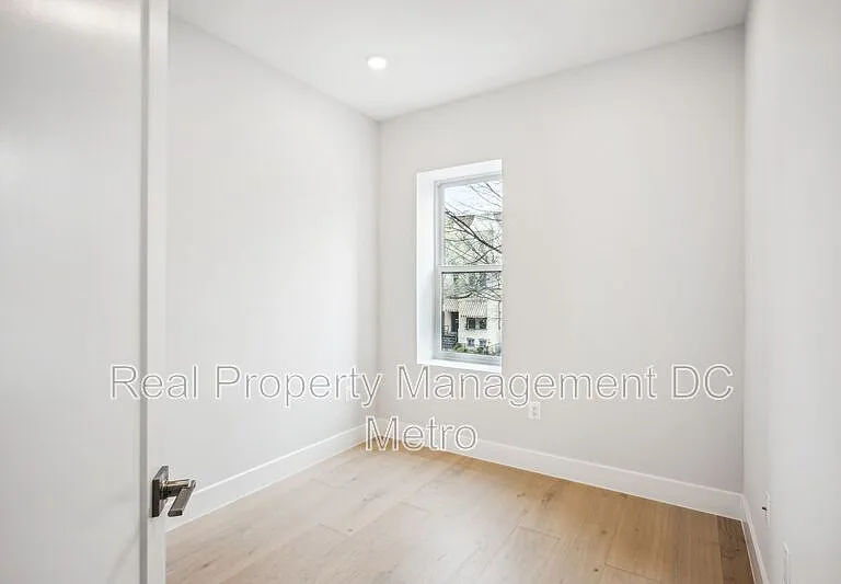1112 6th St NW #NW — Photo 13