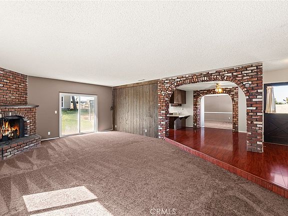 3rd image of 5968 Robinson Ave