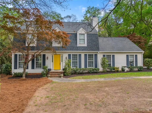 632 Holt Rd NE, Marietta, GA 30068