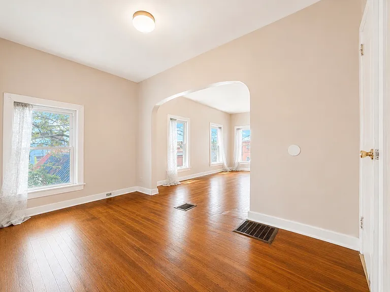 274 Chenango St #4 — Photo 8