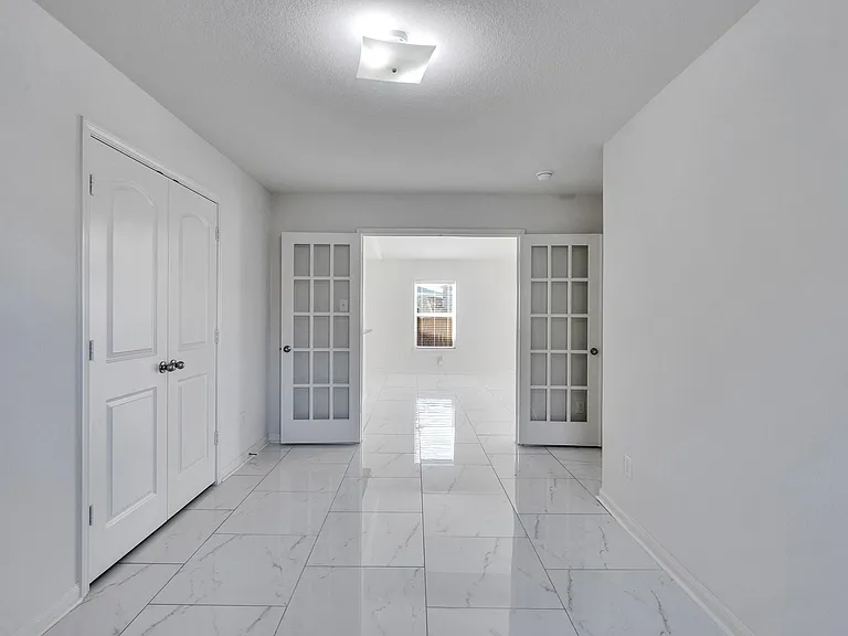 22419 Iron Mill Dr — Photo 18