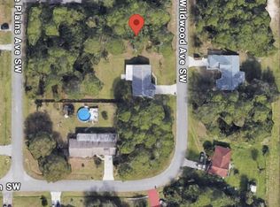 582 Wildwood Ave SW, Palm Bay, FL 32908