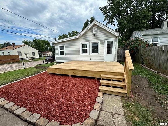 2nd image of 2603 Bellevue Ave