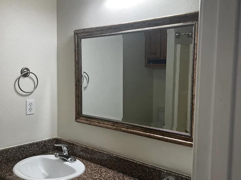 MAIN BATHROOM