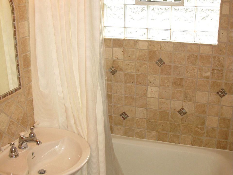 1st image of 2215 Sherwood Ave