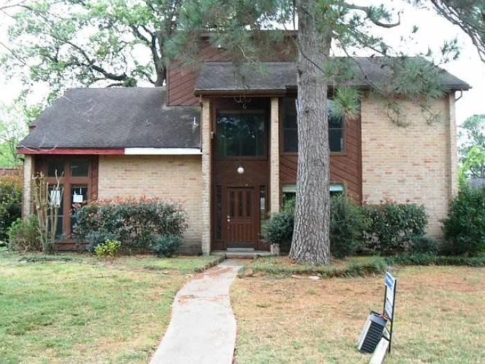6523 Greenvale Lane — Photo 1