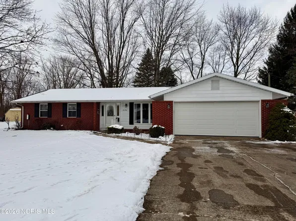 260 N Harmony Dr, Napoleon, OH 43545