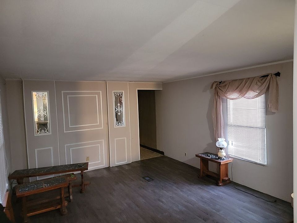 1st image of 1109 Amber Dr