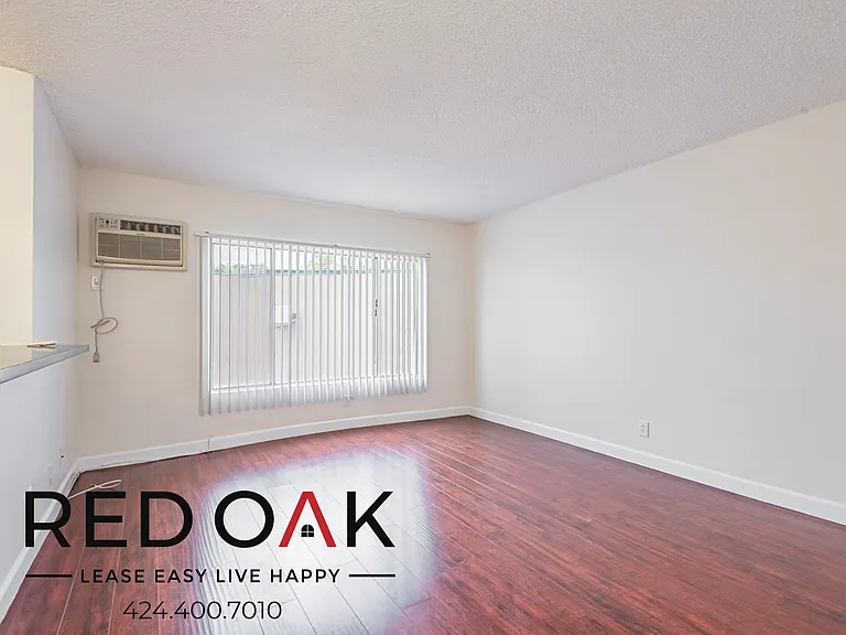 1545 N Bronson Ave #221 — Photo 5