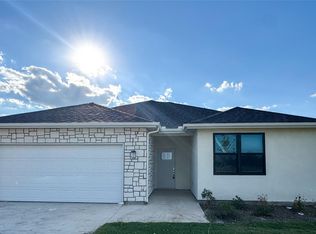 450 Lucy Rd, Greenville, TX 75402