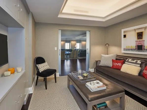 875 5th Avenue image 7 of 13