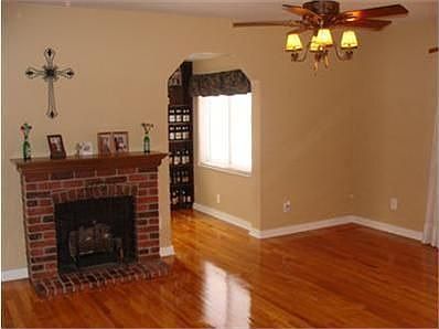 3rd image of 2119 Haveman Ct
