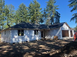 12435 Rainier Acres Rd SE, Rainier, WA 98576
