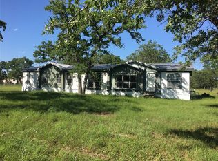 1332 Wildwood Rd, Ledbetter, TX 78946
