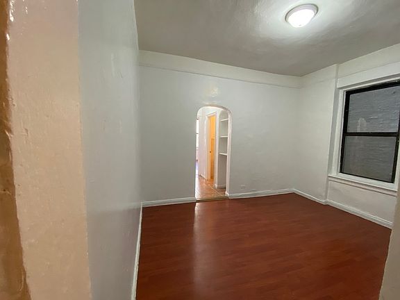 4th image of 815 Park Pl #1C