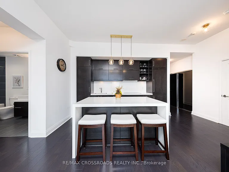 1080 Bay St #4509 — Photo 12