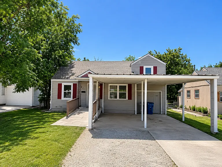 208 W Ercoupe Dr — Photo 15