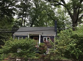 2325 N Edgewood St, Arlington, VA 22201