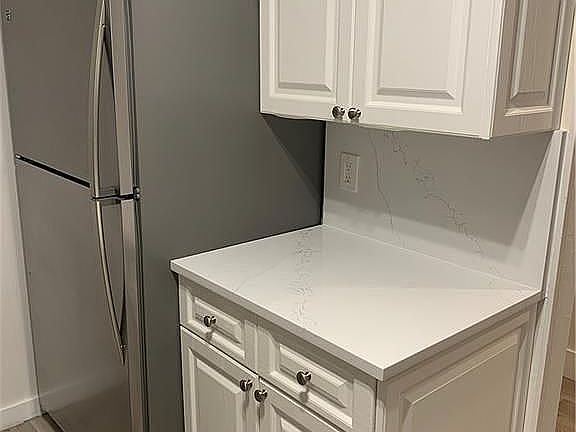 5th image of 26000 Hickory Blvd APT 504
