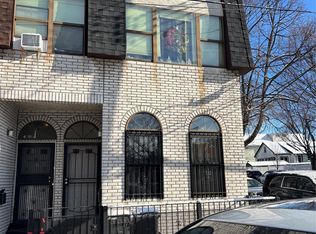 7719 Parsons Blvd, Fresh Meadows, NY 11366