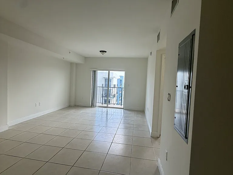 6357 SW 8th St #803 — Photo 11