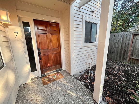 2nd image of 325 E 8th St APT 7